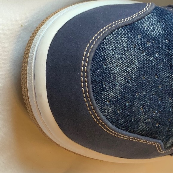 Nike Air Jordan 1 Low SE. NWOT size 8.5 - Picture 10 of 16